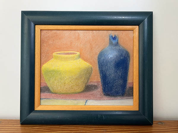 PASTELES SOBRE PAPEL. BODEGON AZUL Y AMARILLO. 33X28,5