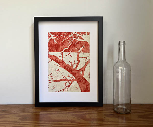 ÁRBOL ROJO. LINOGRABADO. (32x42)